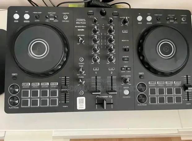 Pioneer DJ DDJ-FLX4 2-Channel DJ Controller - 1