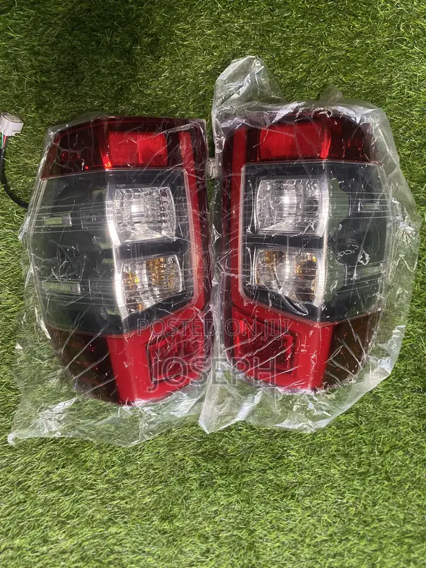 Mitsubishi L200 Tail Light (2018-2023) - 1