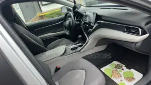 Toyota Camry LE 2023 Silver