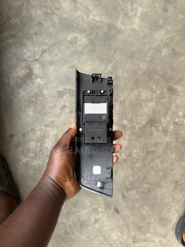 Honda CR-V 2025 Passenger Door Switch - 1