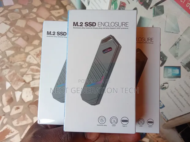 M.2 NVMe SSD External Case with RGB Light - 1