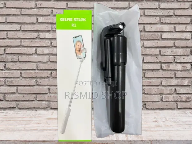 R1 Adjustable Phone Selfie Pole - 1