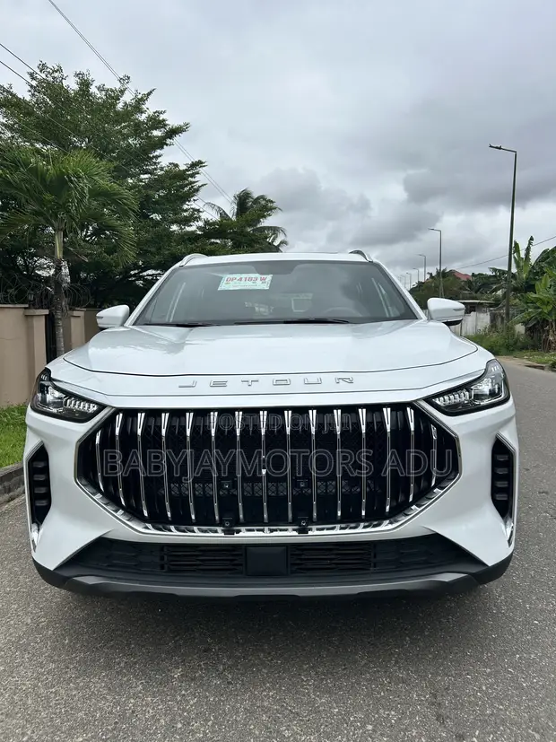 Jetour X70 Plus 2023 White - 1