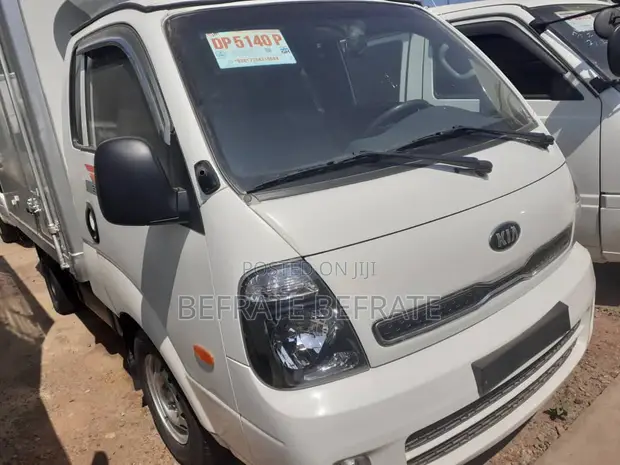 Kia Bongo Refrigerator Truck 2015 - 1