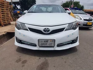 2013 Toyota Camry SE Sedan