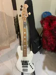 Sqoe Active 5-String Bass Guitar - 4