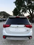 Mitsubishi Outlander 2019 White - 1