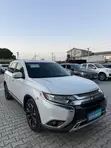 Mitsubishi Outlander 2019 White - 4