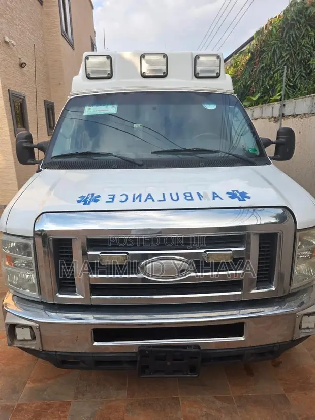 Ford E450 Ambulance 2019 - 1