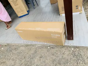 Samsung Q-Series HW-Q930F 9.1.4ch Soundbar with Subwoofer