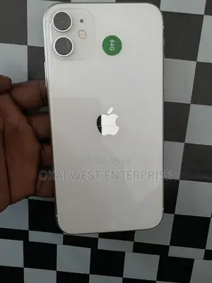 Apple iPhone 11 64GB White