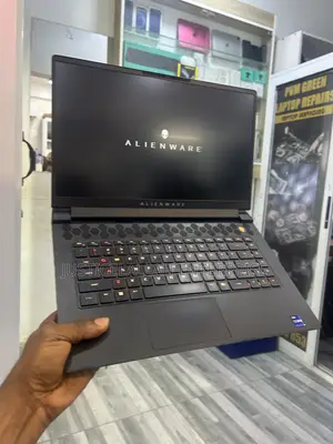 Alienware M15 R7 Laptop - Intel Core i9, 32GB RAM, 1TB SSD