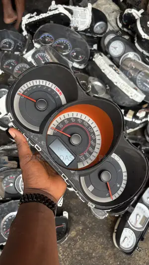 Kia Cerato Meter Board Speed Reader Panels (Used)