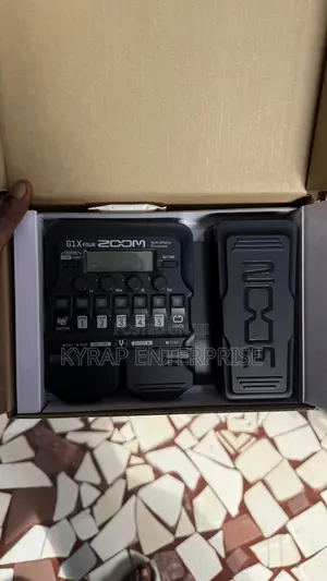 Zoom G1 Four Guitar Multi-Effects Pedal