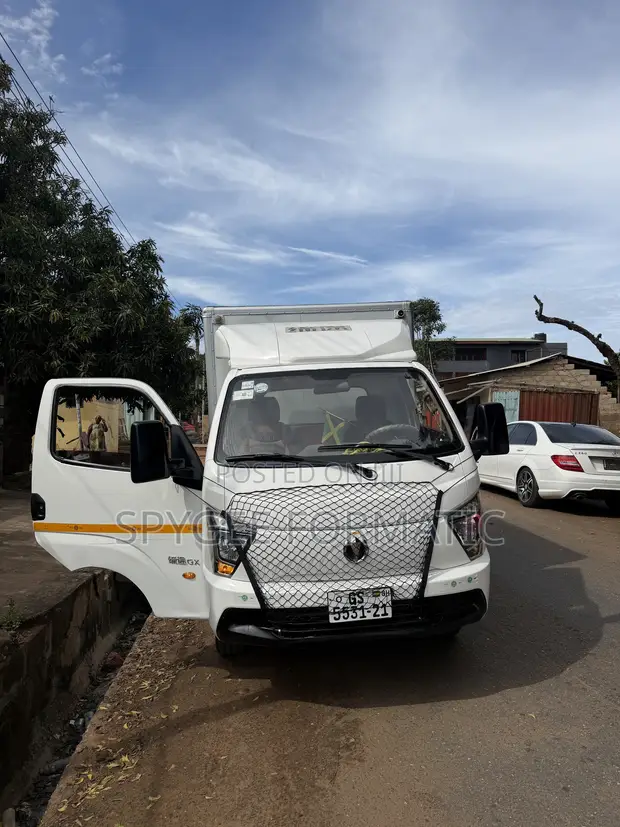 Kia Bongo III Cargo Truck - 1