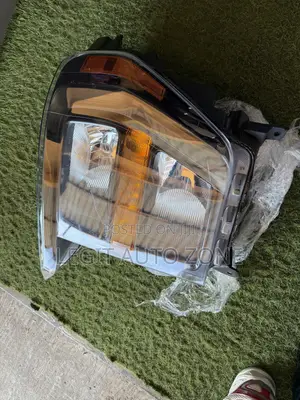 Ford F-150 Headlight (2022-2025)