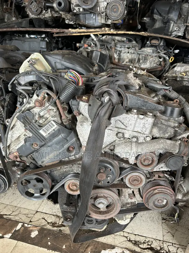 Toyota Highlander V6 Engine and Gearbox (22 Pins) - 1