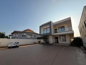 4 Bedroom Duplex for Rent in School Junction, Ashaley Botwe