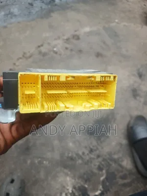 Mercedes-Benz C-Class Airbag Control Module (SRS ECU)