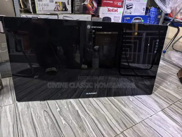 Blaupunkt Slim Line Panel Heater (450W) - 1