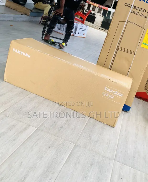 Samsung Q-Series Soundbar HW-Q930F 9.1.4 Ch with Subwoofer - 1