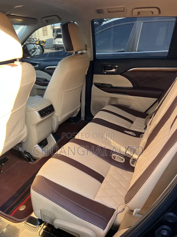 Toyota Highlander 2020 Black - 1