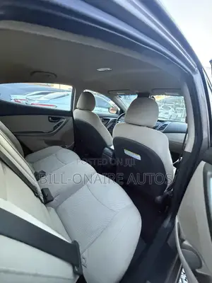 2014 Hyundai Elantra SE Sedan