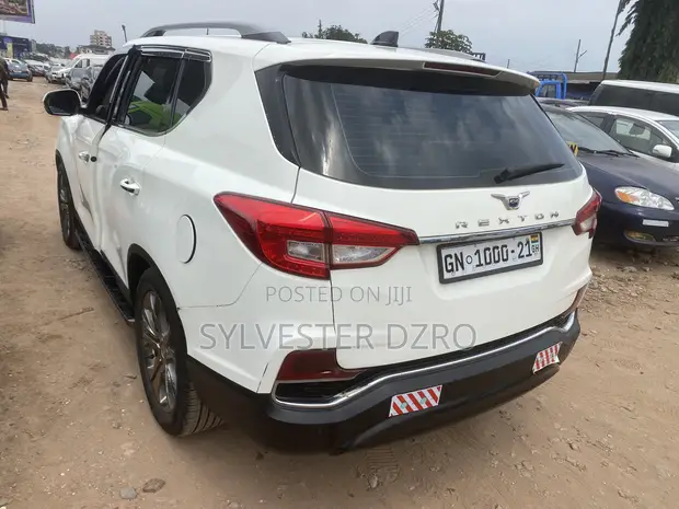 SsangYong Rexton 2019 White - 1
