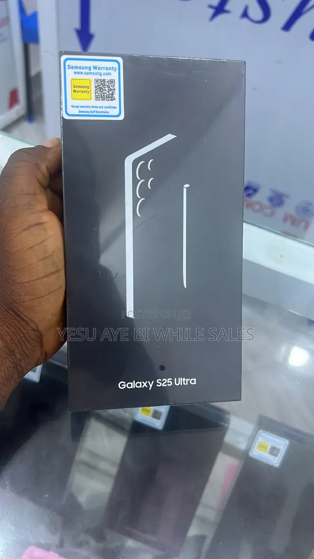 New Samsung Galaxy S21 Ultra 5G 256GB Black - 1
