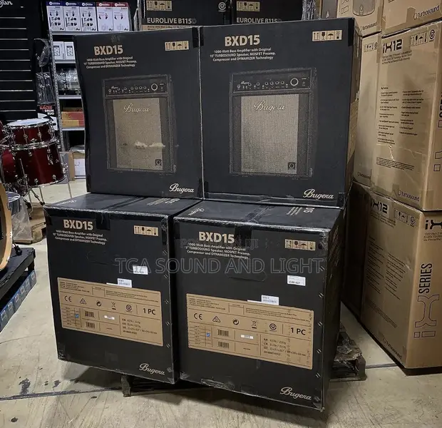 Bugera BXD15 1000W 15" Bass Guitar Combo Amp - 1