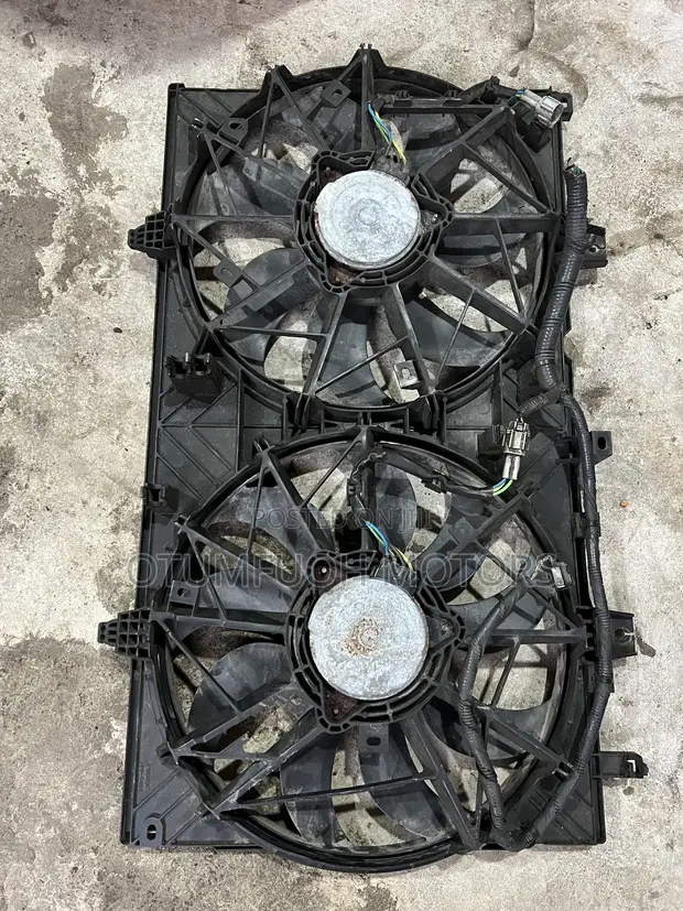 Nissan Rogue Radiator Fan (Used) - 1