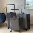 3-Set Traveling Suitcases - 1