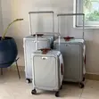 3-Set Traveling Suitcases - 2