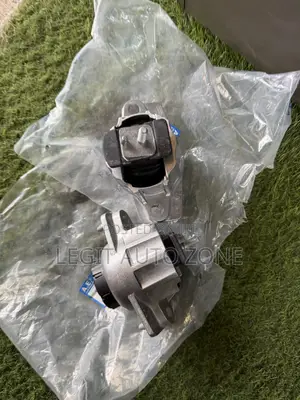Range Rover Velar Engine Seat