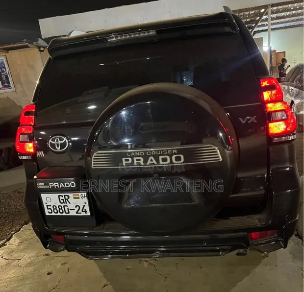 Toyota Land Cruiser Prado 2014 Black - 1