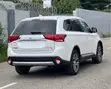 Mitsubishi Outlander 2017 SE White - 2