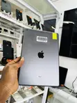 Apple iPad 10.2 (2019) 32GB Gray - 1