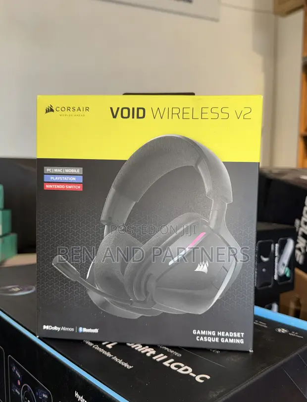 Corsair Void V2 Wireless Bluetooth Gaming Headset - 1