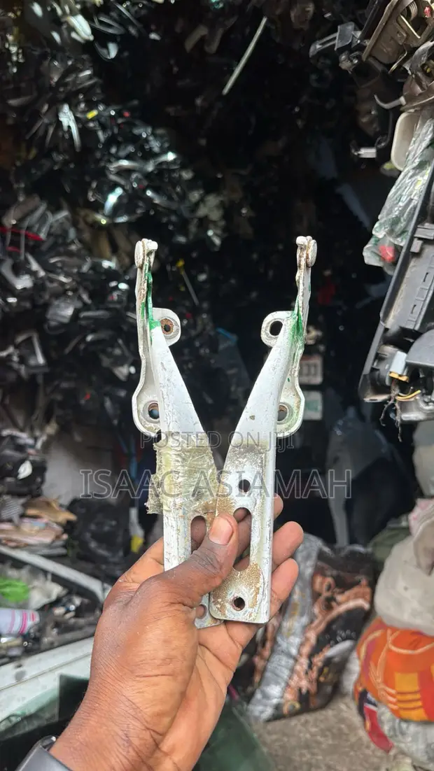 Honda Accord Bonnet Hinges (2013-2017) - 1