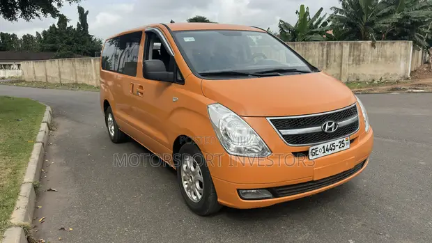 Hyundai Starex 2014 - Local Used - 1