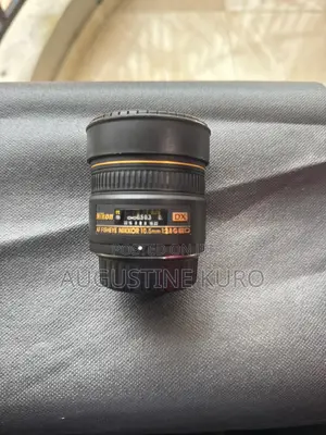 Nikon AF DX Fisheye-Nikkor 10.5mm f/2.8G ED Lens