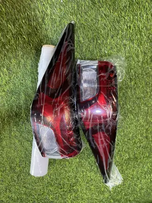 Mitsubishi Outlander 2023-2025 Taillight Pair