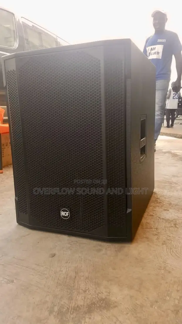 RCF TT-18 Active Bass Speaker (Pair) - 1