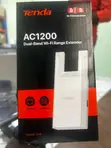Tenda A18 AC1200 Dual-Band Wi-Fi Range Extender - 1