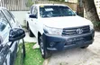 New Toyota Hilux 2025 White - 5