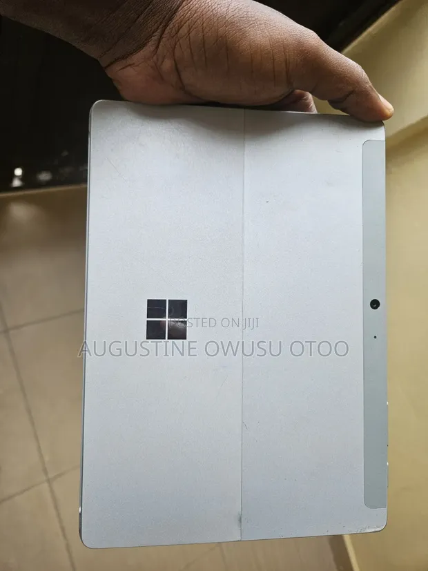Microsoft Surface 2 Laptop 8GB RAM, 128GB SSD+HDD - 1