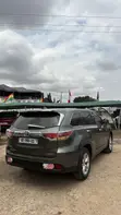 2015 Toyota Highlander LE 4dr SUV AWD 3.5L Green - 5