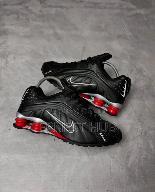 Nike Shox R4 Sneakers - 1