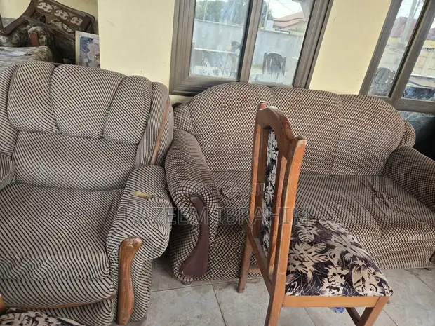 Used Dining Set with Beds - 1