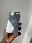 New Samsung Galaxy S9 64GB Black - 1